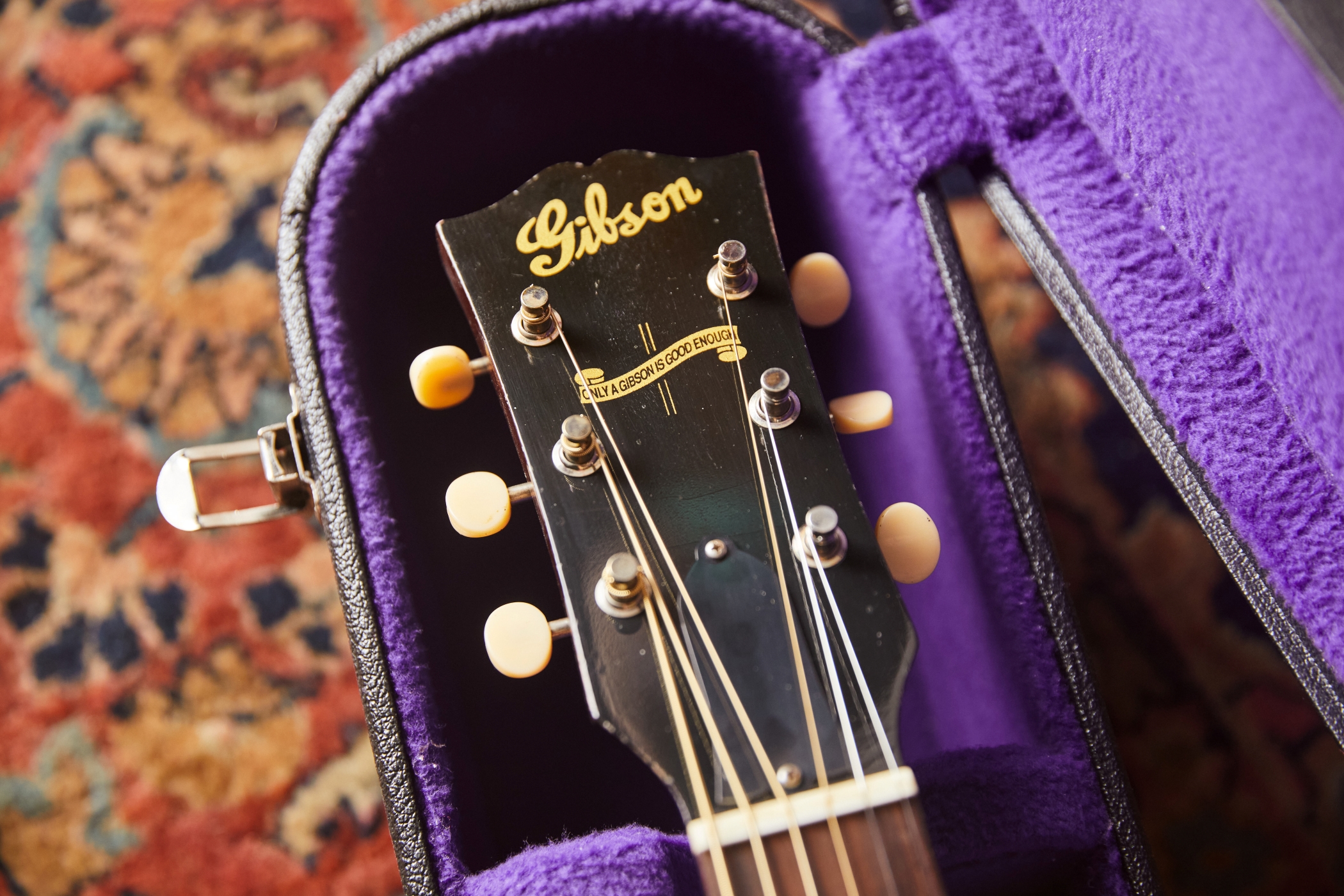 Image of 1942 banner j 45 light aged  murphy lab 21