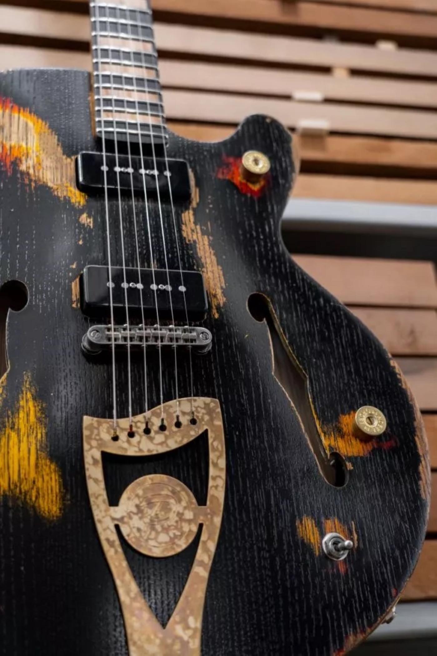 Image of 500 heavy black body closeup 653x980